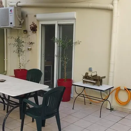 Oasis 2 *
